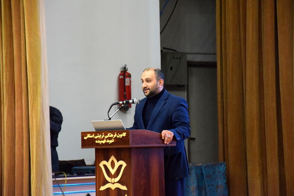  همایش معاونان پرورشی و مربیان امور تربیتی با محوریت طرح «ایرانمون» در کانون شهید فهمیده کرج 