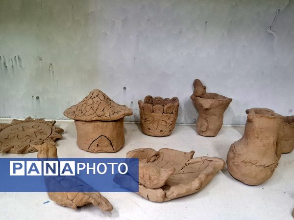 کارگاه سفالگری در کانون پرورش فکری کودکان و نوجوانان شماره ۴ خراسان رضوی 