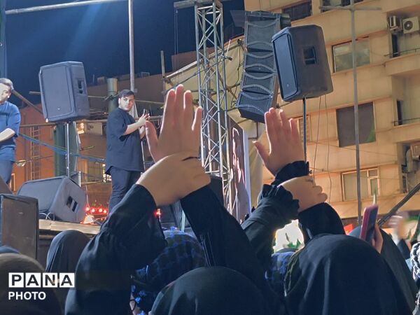 تجمعات شبانه پرشور تر از همیشه 