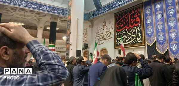 وداع با پیکر شهید امیر سرلشکر سید عبدالرحیم موسوی در حرم بانوی کرامت