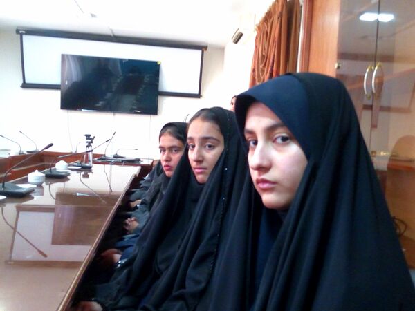 کارگروه دائمی  دختران نوجوان  شهرستان کاشمر 