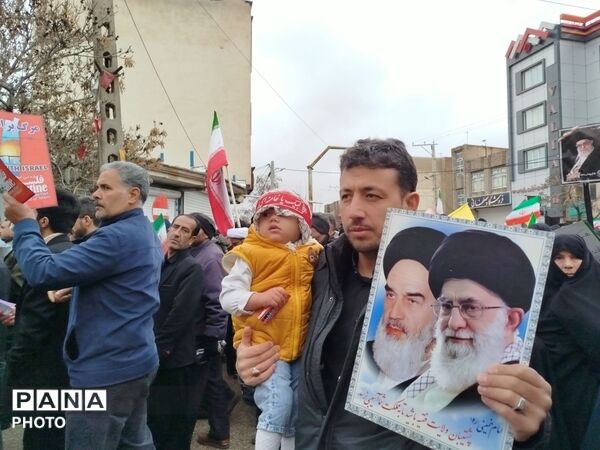 حضور پرشور‌ دانش آموزان در قدس امسال به یاد میناب 