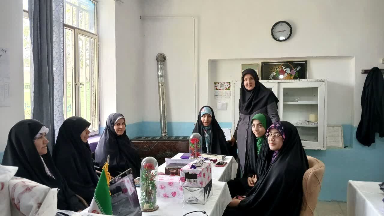 تقدیر از معلمان روستای کنجوران سفلی