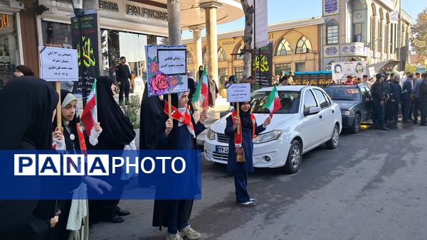 پیشتازان، طلایه‌داران شور ۱۳ آبان قائمشهر