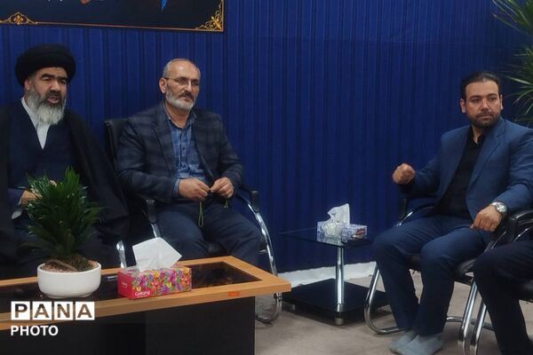 نشست فرماندهان بسیج دانش‌آموزی در بهارستان
