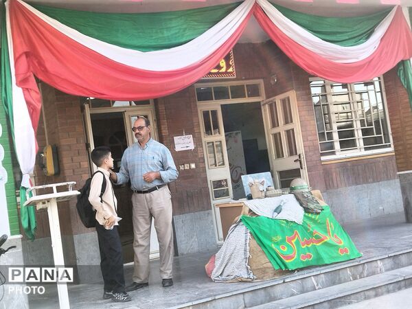زنگ ایثار و شهادت همزمان با شروع شدن سال تحصیلی در دبیرستان پسرانه ابوریحان بیرونی