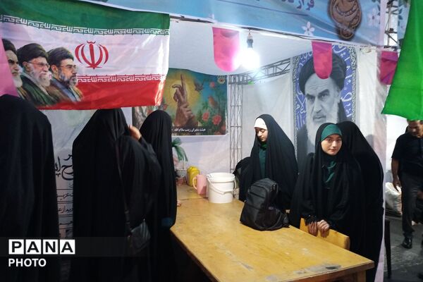 رباط‌کریم غرق در شور غدیر؛ از تجمعات مردمی تا برپایی غرفه‌های فرهنگی