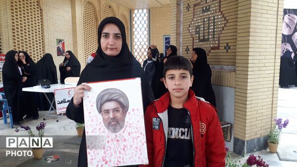 برگزاری همایش «بانوان پای کار ایران» در ابرکوه
