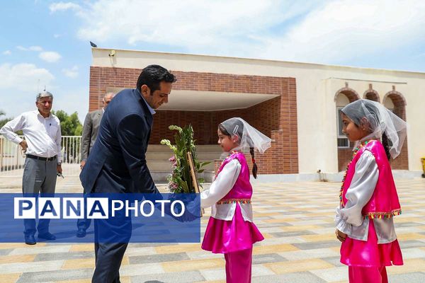 بازدید مدیرکل آموزش‌وپرورش کرمان از مجتمع آموزشی «اندیشه هوشمند ارگ»