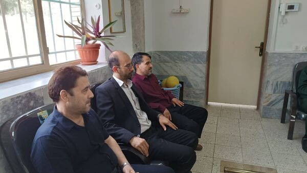 بازدید فرمانده بسیج دانش آموزی از دبیرستان شاهد صاحب الزمان 