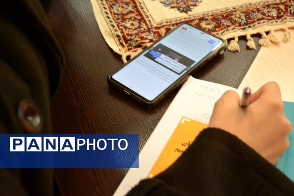 برای اولین‌بار برگزاری کافه ۵۷ در دبیرستان‌ نمونه دولتی ولایت بهارستان‌دو