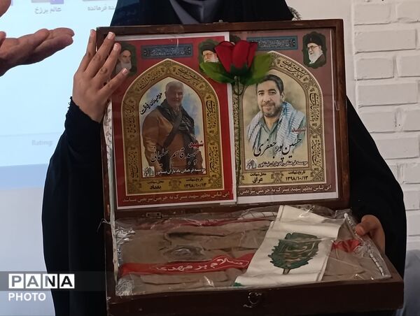 عطر شهدا در دبیرستان دخترانه دانشور 2 نیشابور؛ میزبانی از لاله های شیوا