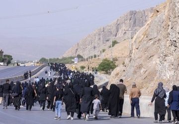 آیین بزرگ راهپیمایی جاماندگان اربعین؛در شهرستان خرم آباد