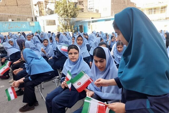 طرح «هر دانش‌آموز، یک مهارت» در دبیرستان عفاف 