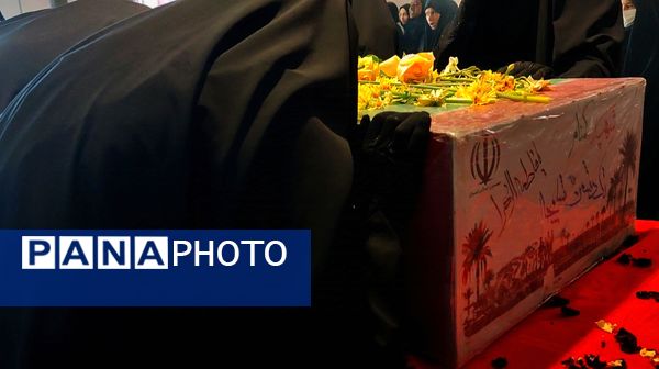 استقبال از شهید‌گمنام در دبیرستان رضوانه شاهبیکی سربیشه 