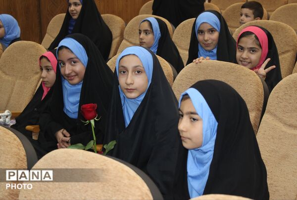 روز سوم جشنواره سرود مقاومت در بجنورد؛ طنین وحدت و ایمان از راز و جرگلان تا فاروج