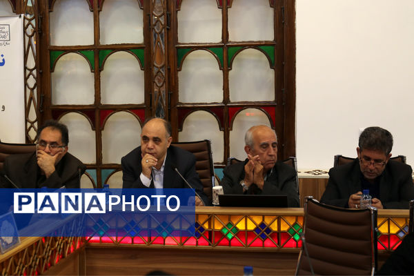 نشست خبری مدیرکل میراث‌فرهنگی، گردشگری و صنایع‌دستی