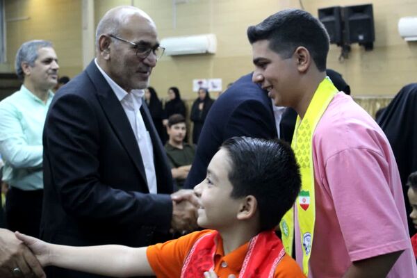 دیدار تشکل‌های دانش‌آموزی یزد با نماینده ولی‌فقیه در یزد