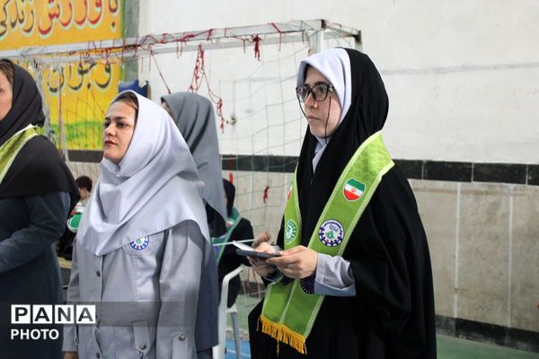 اجرای پیرامید دانش آموزان شهرستان سملقان با موضوع جنگ رمضان 
