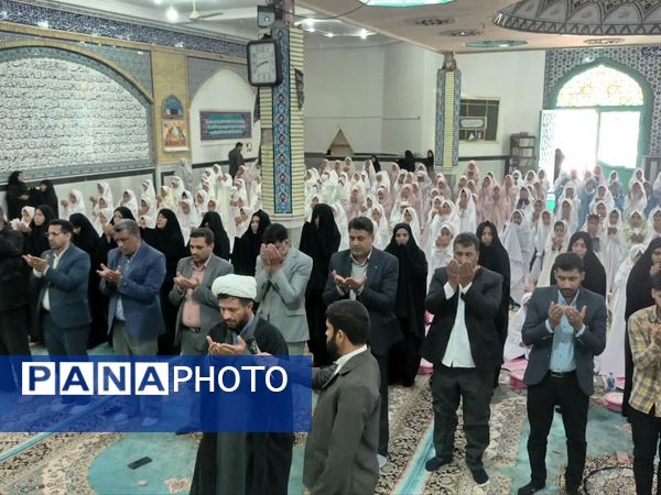 جشن تکلیف دانش‌آموزان دختر شهرستان فهرج 