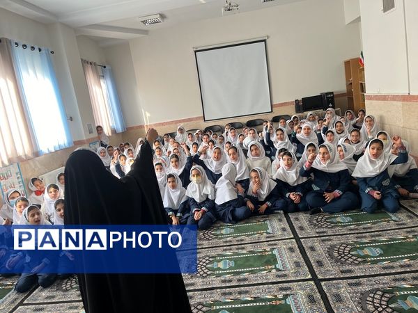 گرامیداشت پنجمین سالگرد شهادت سردار دلها در مدارس پردیس 