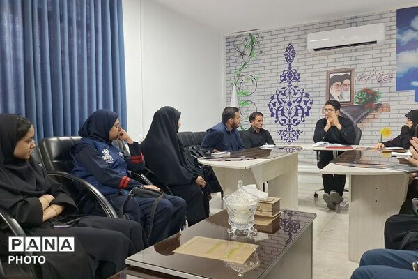 هم اندیشی معاون پرورشی و شورای دانش‌آموزی شهرستان ملارد