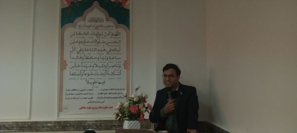 آیین معنوی انس با کلام‌الله در مدرسه شهید صادقی 