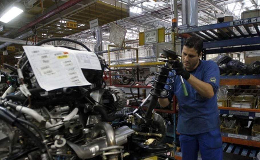 استفاده چین از ربات‌های انسان‌نما در خط تولید خودروها