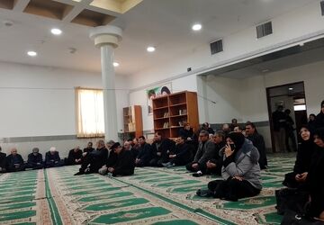  بیعت فرهنگیان پیشکسوت با رهبر جدید 