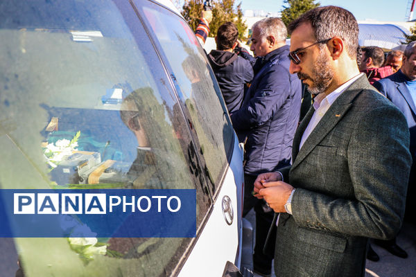  استقبال مردم ارومیه از شهدای گمنام دفاع مقدس