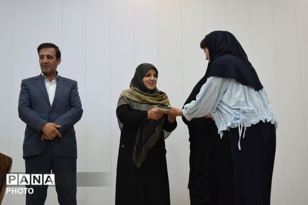 تقدیر از راویان کوچک اتفاقات بزرگ