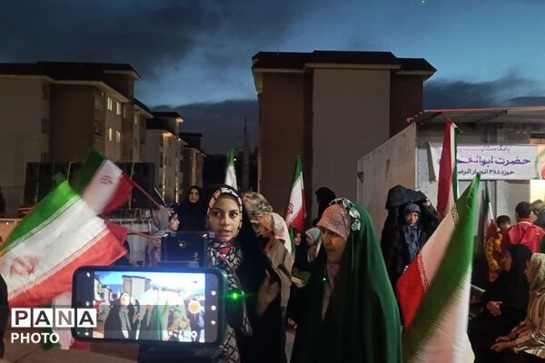 برنامه‌های دهه کرامت با حضور گروه ریحانه الحسین در شهرک امام خمینی و مجتمع هسا پردیس