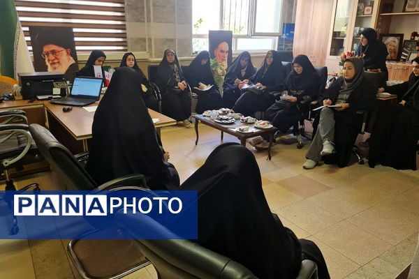 برگزاری جلسات هم اندیشی و برنامه‌ریزی برای سال تحصیلی جدید با حضور معاونان و مربیان پرورشی منطقه پردیس