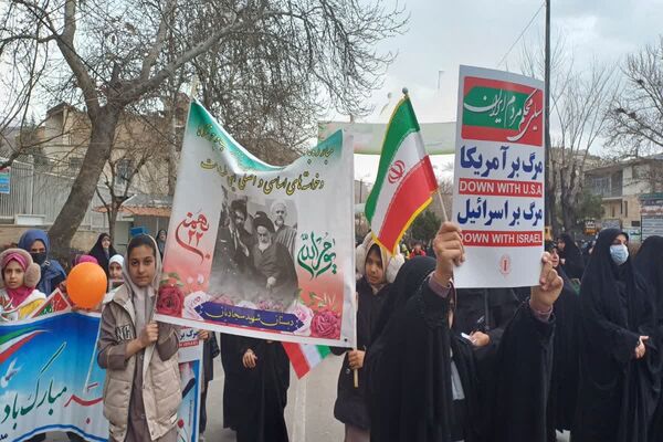 ۲۲بهمن تجلی شور، هیجان، ایستادگی و وطن دوستی در رودهن