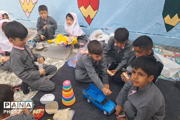 روز جهانی کودک در دبستان روستایی عارف