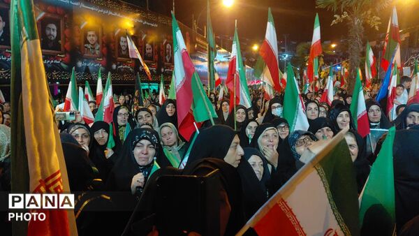 عهد ناگسستنی در پنجاه و هفتمین شب از حضور مردم  کرج در میادین