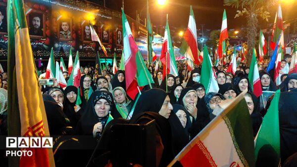 عهد ناگسستنی در پنجاه و هفتمین شب از حضور مردم  کرج در میادین