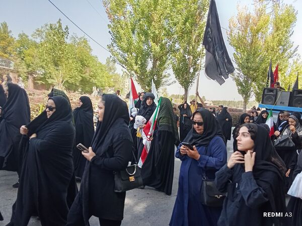 حضور مردم نیشابور در راهپیمایی جاماندگان اربعین حسینی