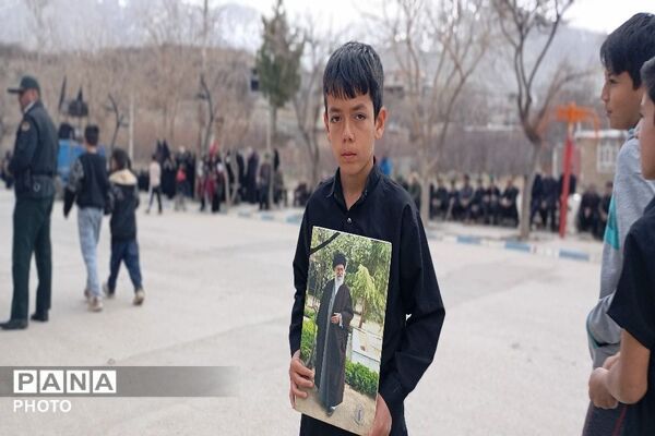 حضور گرم دانش آموزان و کودکان در اجتماع خودجوش شهر بار