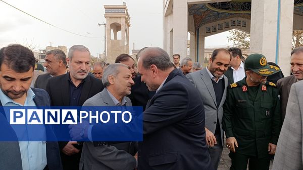 مراسم استقبال از وزیر آموزش و پرورش در گلزار شهدای نیشابور 