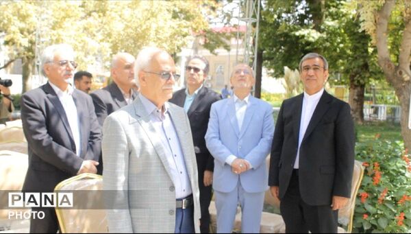 نشست خبری استاندار خراسان رضوی در قاب پانا 
