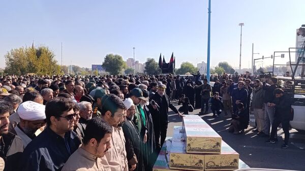 تشییع پیکر شهدای گمنام از مقابل استانداری یزد