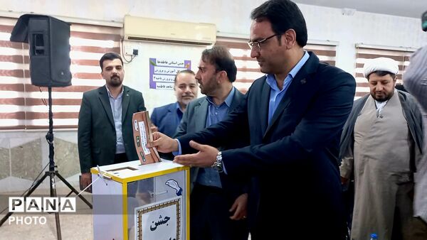 جشن عاطفه ها انسجام میان دانش آموزان خوزستان را بیشتر کرد
