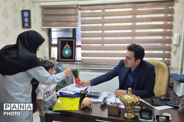 اجرای طرح «در آغوش مدرسه» در دبستان شهید قلنبر ناحیه دو شهرری 