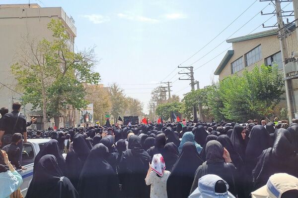 طنین فریاد «لبیک یا حسین(ع)» در پیاده‌روی باشکوه جاماندگان اربعین حسینی در شهرستان قدس