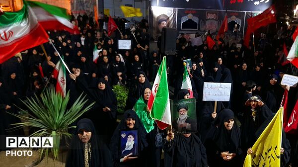 انتظار مردمانی پرشور، برای آخرین دیدار از قائد شهید امت