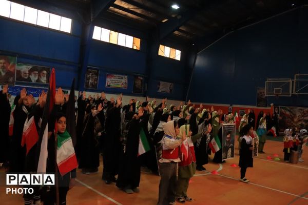 بیعت کودکان و نوجوانان ورزشکار شهرستان جعفرآباد با رهبر انقلاب 
