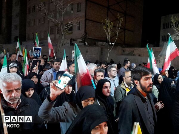 چهل و پنجمین طوفان وفاداری در قلب کرج
