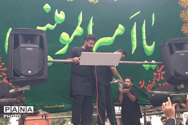 عزاداری جاماندگان پیاده‌روی اربعین حسینی در شیراز
