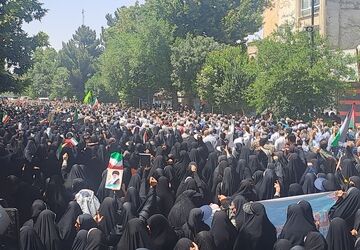 راهپیمایی بی نظیر در نیشابور
